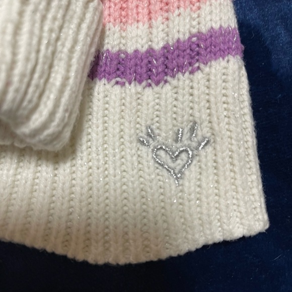 Set Sweater and pants - Picture 4 of 11